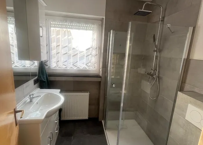 Mit Garten In Niestetal